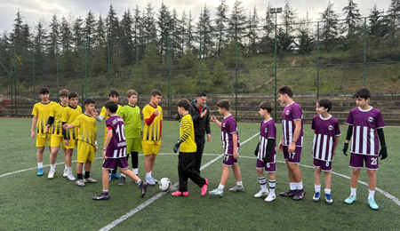 Yıldız Erkek Futbol Takımımız Maltepe İlçe Müsabakalarında Galibiyetle Döndü