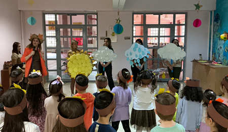 Marmara Ailesi’nde Sonbahar Coşkusu: Miniklerden Eğlence Dolu Oyunlar ve Sımsıcak Kış Hazırlıkları